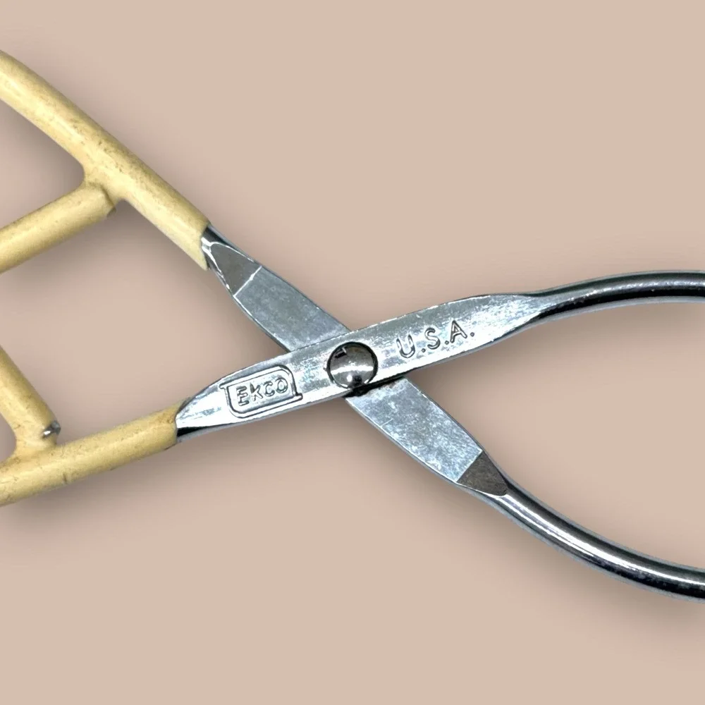 Vintage‎ EKCO USA Kitchen Tongs Set of 3 Metal Scissor Style Tongs Silver Cream